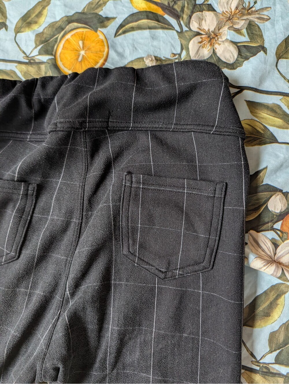 Streetwear Society Women's Plaid Casual Business Pants – Stylish Workwear - Picture 8 of 8